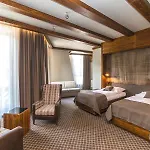 Posta Hotel Dolina Demianowska
