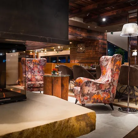 Posta Hotel 4*