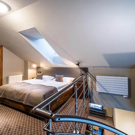 Posta Hotel Dolina Demianowska